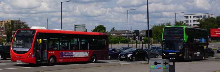 First Berkshire Wright Streetlite DF 47694 & Reading Alexander Dennis Enviro400MMC 1204